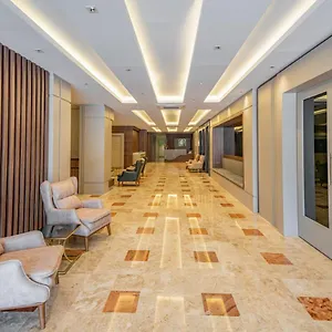 Safir Kundu Aparthotel